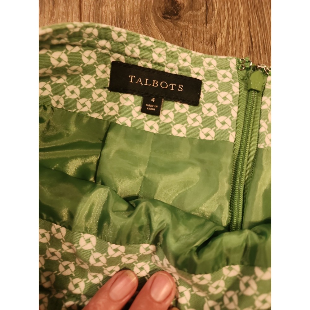 Talbots High Waisted Geometric Medallion Zippered Skirt Size 4 Mini Pockets